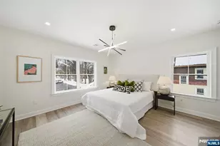 28 Irving St, Montclair, NJ 07042 - Photo 14