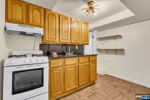297 Hamilton Pl, Hackensack, NJ 07601 - Photo 28