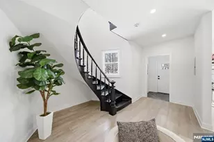 28 1/2 Irving St, Montclair, NJ 07042 - Photo 4