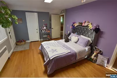 585 Monroe Place, Ridgefield, NJ 07657 - Photo 16