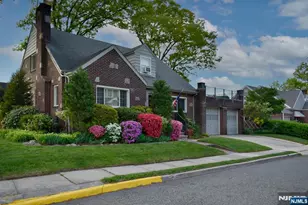 585 Monroe Pl, Ridgefield, NJ 07657 - Photo 1