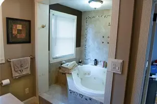 585 Monroe Pl, Ridgefield, NJ 07657 - Photo 14