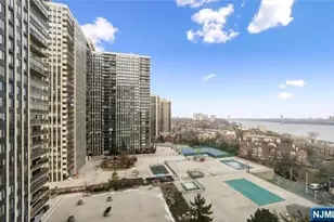 200 Winston L09, Cliffside Park, NJ 07010 - Photo 2