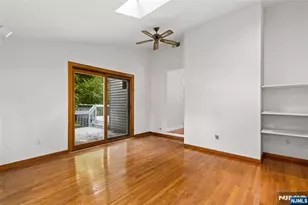 557 Monroe Ct, River Edge, NJ 07661 - Photo 8