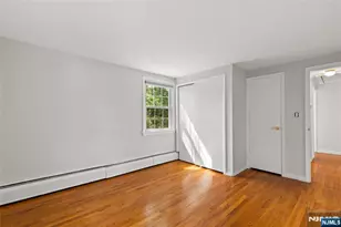 557 Monroe Ct, River Edge, NJ 07661 - Photo 20