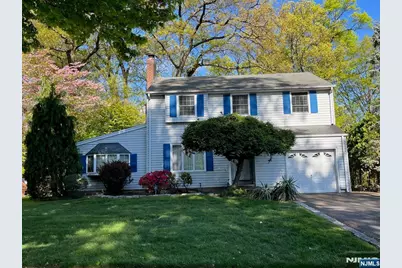 557 Monroe Court, River Edge, NJ 07661 - Photo 1