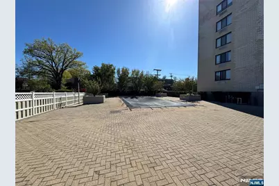 1590 Anderson Avenue 2F #2F, Fort Lee, NJ 07024 - Photo 18