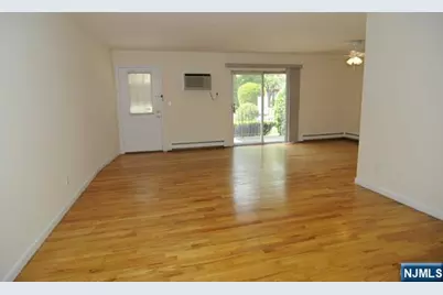 636 Godwin Avenue 5A #5A, Midland Park, NJ 07432 - Photo 8