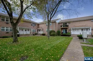 636 Godwin Ave 5A, Midland Park, NJ 07432 - Photo 1