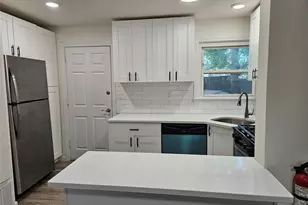 281 Marion Ave 1Fl, Cliffside Park, NJ 07010 - Photo 2