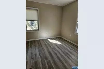 281 Marion Avenue 1Fl #1FL, Cliffside Park, NJ 07010 - Photo 6
