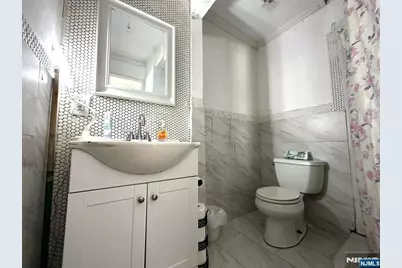 126 Bartholdi Avenue, Butler, NJ 07405 - Photo 16