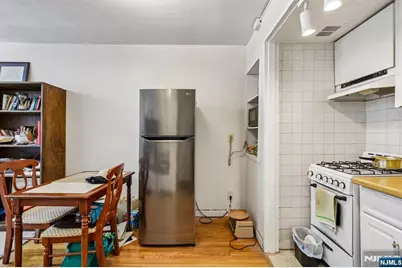 3060 Edwin 3D #3D, Fort Lee, NJ 07024 - Photo 8