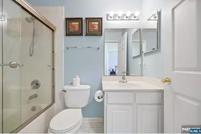 212 Riverwalk Way L127 #L127, Clifton, NJ 07014 - Photo 32