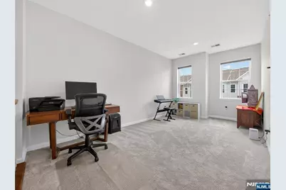 8 Veterans Drive, Wood Ridge, NJ 07075 - Photo 22