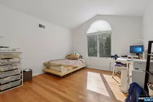 79 Lakeview Dr, Old Tappan, NJ 07675 - Photo 22