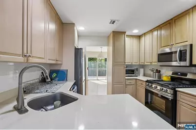 79 Lakeview Drive, Old Tappan, NJ 07675 - Photo 16