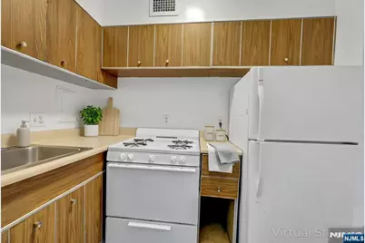 6 Horizon #306, Fort Lee, NJ 07024 - Photo 8