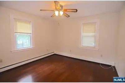 20 Woodland Avenue, Nutley, NJ 07110 - Photo 18
