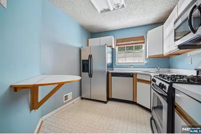1412 York Street, Mahwah, NJ 07430 - Photo 10