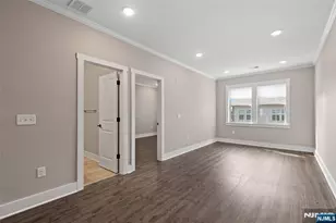 81 Arnold Dr, Wood Ridge, NJ 07075 - Photo 10