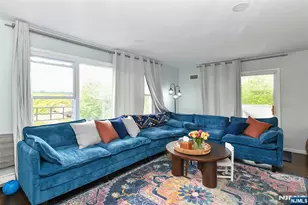 223 Canterbury Ave, North Arlington, NJ 07031 - Photo 2