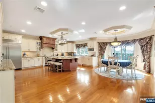 1115 Briar Way, Fort Lee, NJ 07024 - Photo 10
