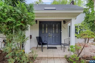 1542 Jefferson St, Teaneck Township, NJ 07666 - Photo 4