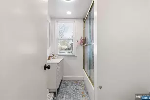 913 19th St, Newark, NJ 07108 - Photo 14