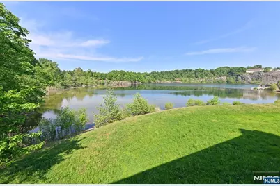 32 Rosewood Court 32 #32, Haledon, NJ 07508 - Photo 26