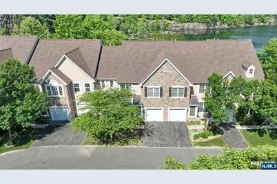 32 Rosewood Court 32 #32, Haledon, NJ 07508 - Photo 28