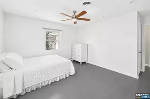 682 Floyd St, Englewood Cliffs, NJ 07632 - Photo 32