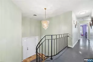 682 Floyd St, Englewood Cliffs, NJ 07632 - Photo 6