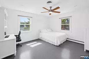682 Floyd St, Englewood Cliffs, NJ 07632 - Photo 34