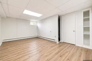 312 Rochelle Ave, Rochelle Park Township, NJ 07662 - Photo 16