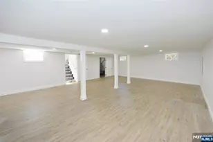 385 Goffle Road 1st Floor, Ridgewood, NJ 07450 - Photo 16