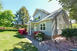 385 Goffle Road 1st Floor, Ridgewood, NJ 07450 - Photo 2