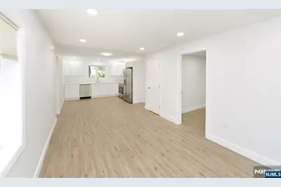385 Goffle Road 1st Floor #1st Floor, Ridgewood, NJ 07450 - Photo 8