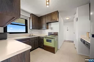7855 Blvd East 19J, North Bergen, NJ 07047 - Photo 8