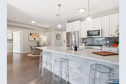 302 Palisade Avenue 404 #404, Jersey City, NJ 07307 - Photo 4