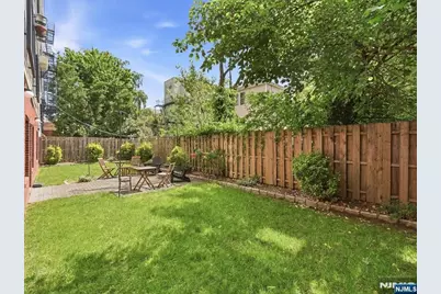 302 Palisade Avenue 404 #404, Jersey City, NJ 07307 - Photo 24