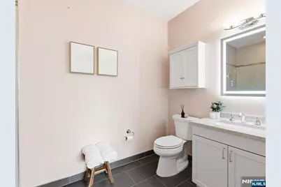 302 Palisade Avenue 404 #404, Jersey City, NJ 07307 - Photo 18