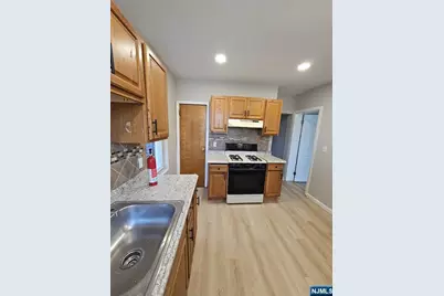 231 Clark Place, Elizabeth, NJ 07206 - Photo 18