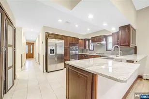 99 Lambert Pl, Paramus, NJ 07652 - Photo 8
