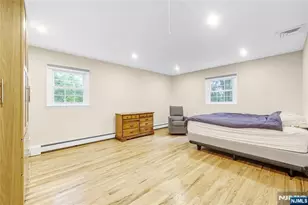 99 Lambert Pl, Paramus, NJ 07652 - Photo 18