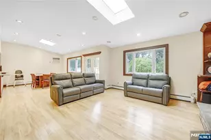 99 Lambert Pl, Paramus, NJ 07652 - Photo 12