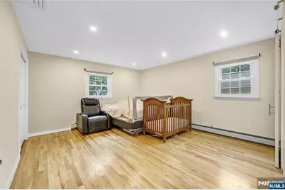 99 Lambert Place, Paramus, NJ 07652 - Photo 16