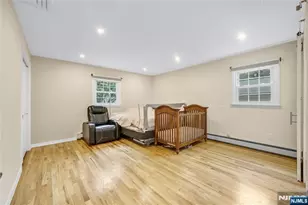 99 Lambert Pl, Paramus, NJ 07652 - Photo 16