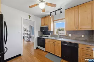 30 Brookview Dr, North Haledon, NJ 07508 - Photo 10