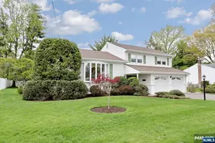222 Merritt Dr, Oradell, NJ 07649 - Photo 4